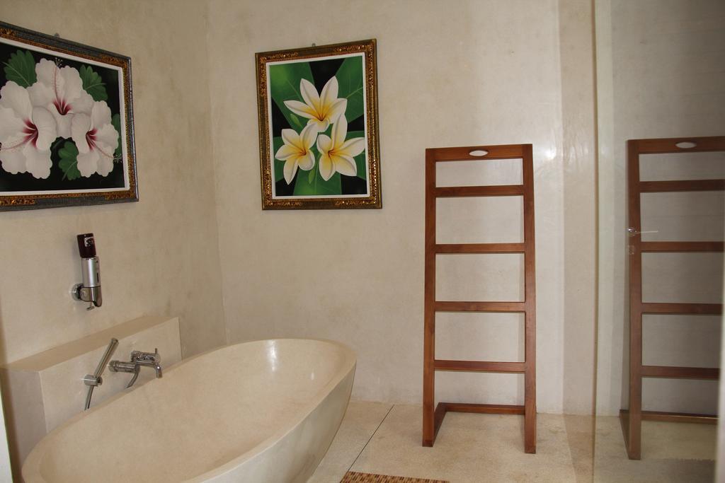 Narvik Villa Lombok Luaran gambar