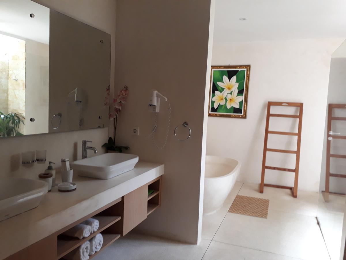 Narvik Villa Lombok Luaran gambar
