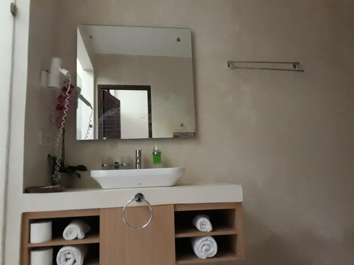Narvik Villa Lombok Luaran gambar